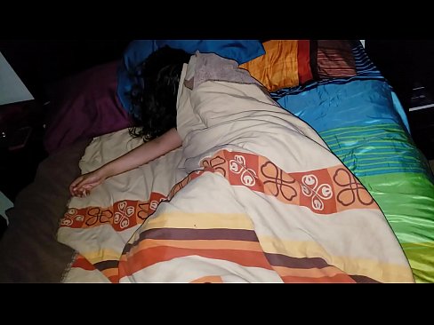 ❤️ Stepson berating sua jovem madrasta enquanto ela dorme. ❌ Porno russo em pt-br.befuck-net.ru